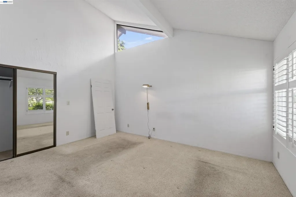 202 Baywood Road Alameda CA 94502