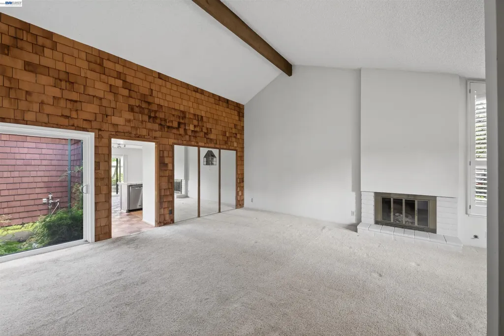 202 Baywood Road Alameda CA 94502