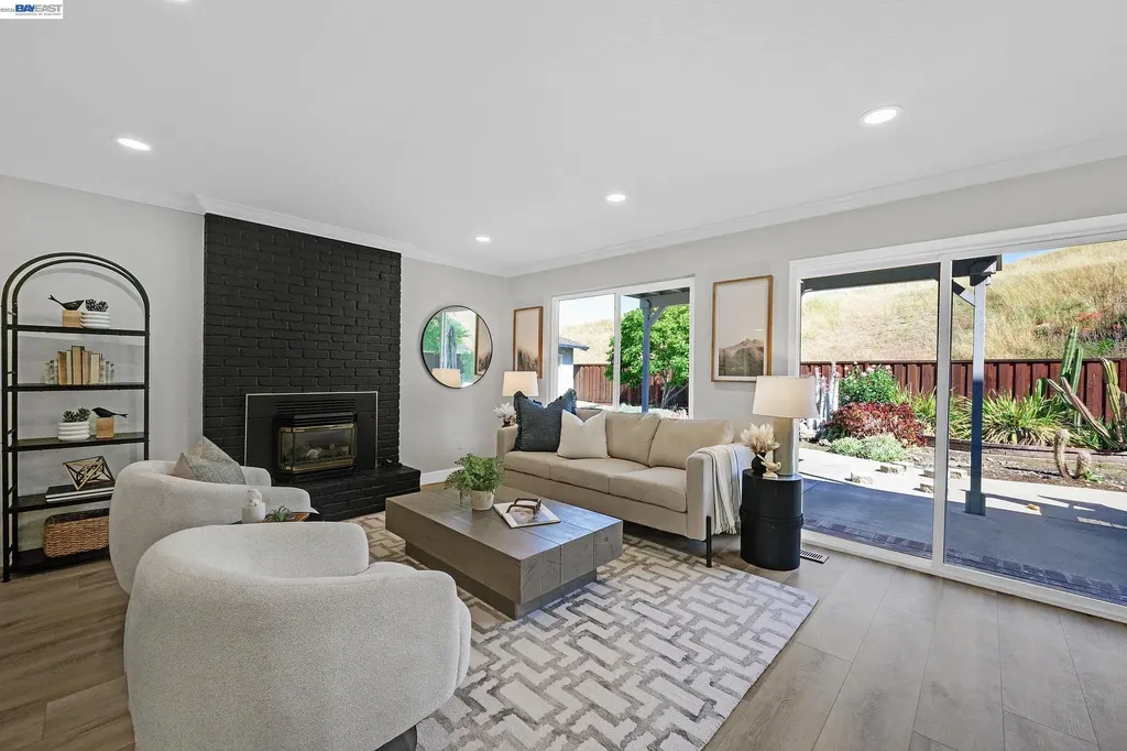 7487 Quartz Circle Dublin CA 94568