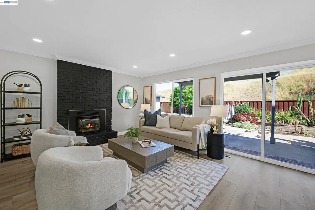 7487 Quartz Circle Dublin CA 94568