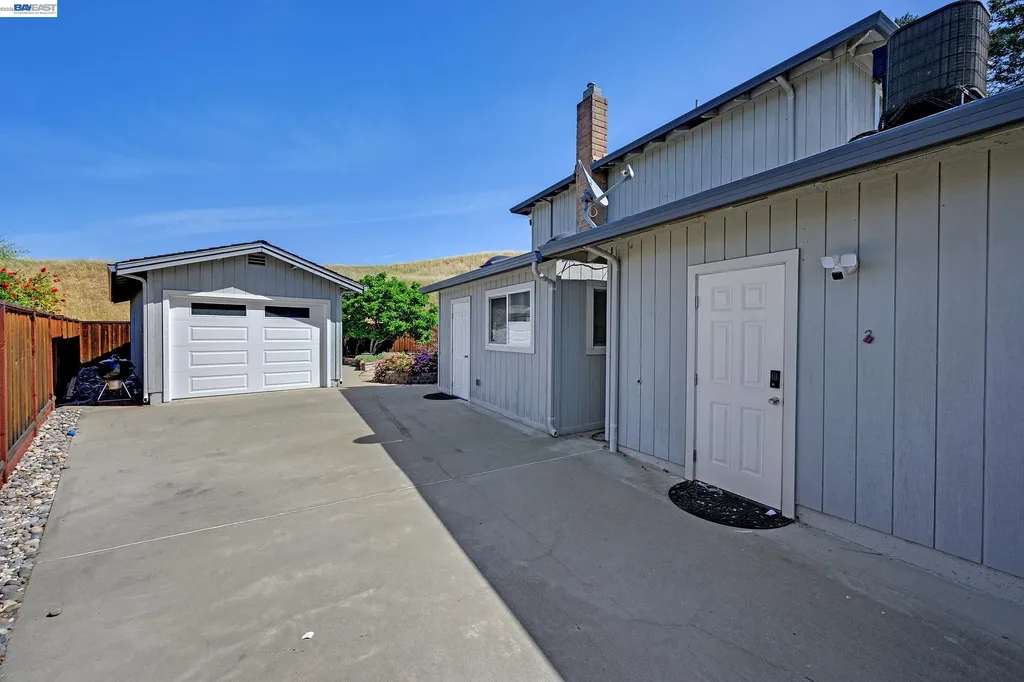 7487 Quartz Circle Dublin CA 94568