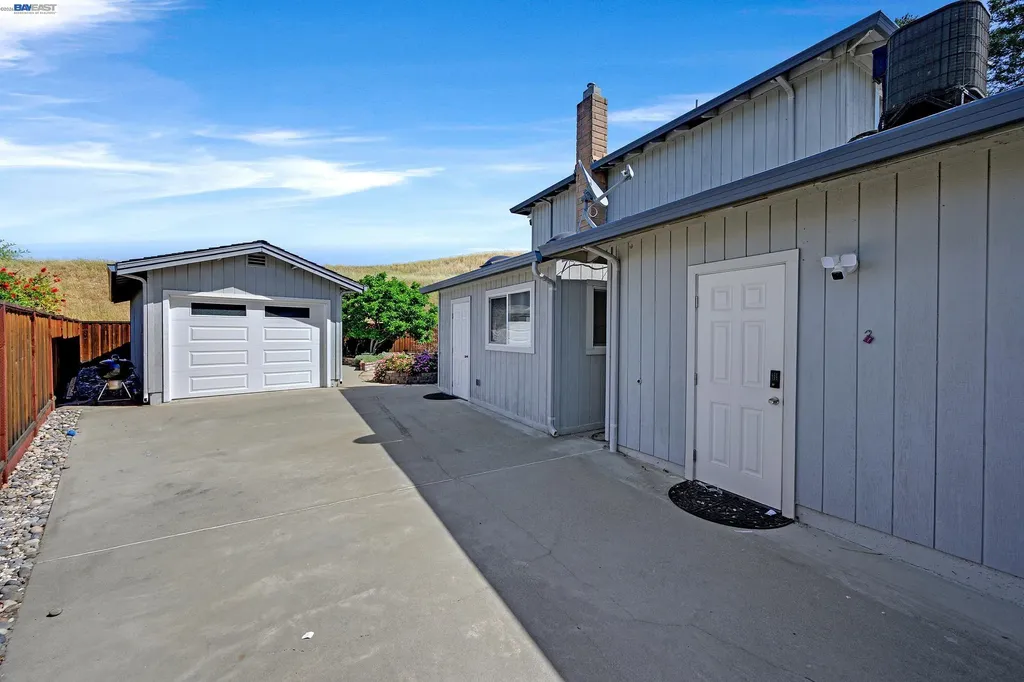 7487 Quartz Circle Dublin CA 94568