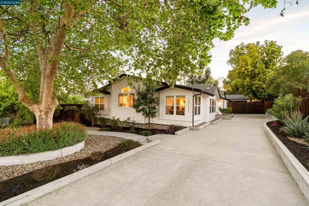 19175 Carlton Avenue Castro Valley CA 94546