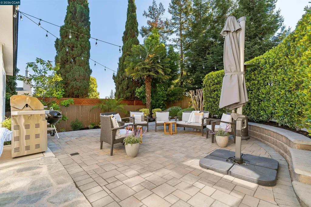 19175 Carlton Avenue Castro Valley CA 94546