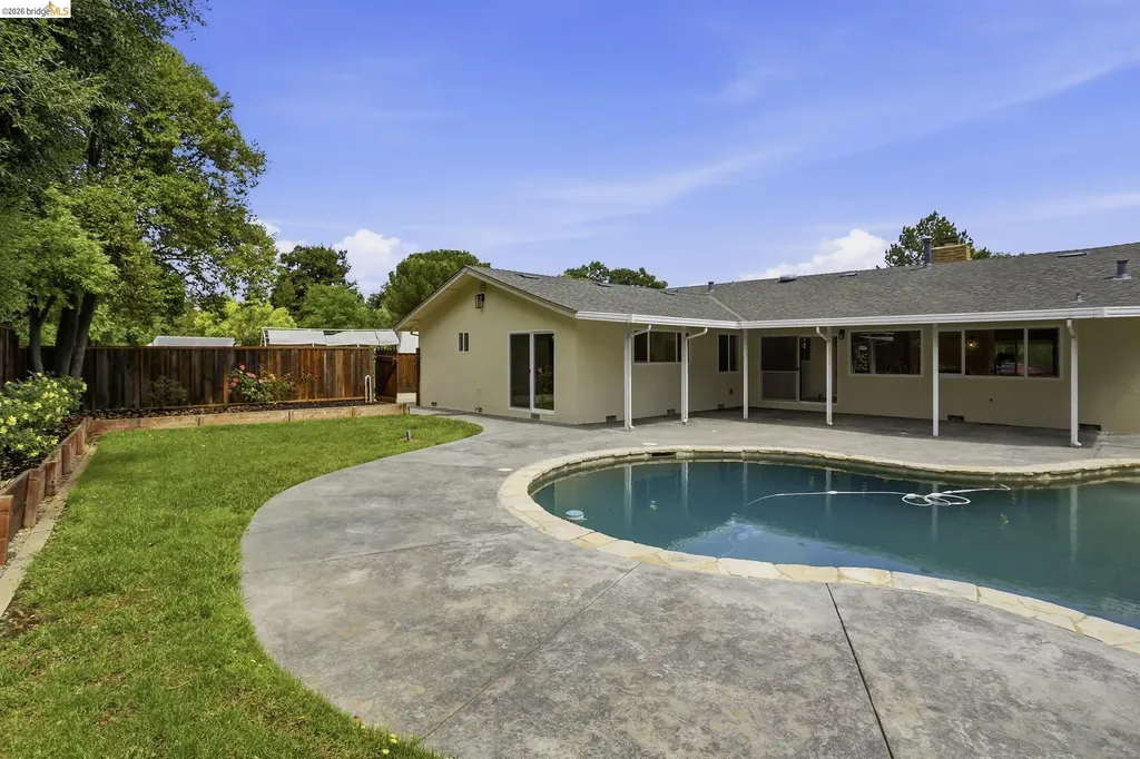 2438 Merritt Place Livermore CA 94550