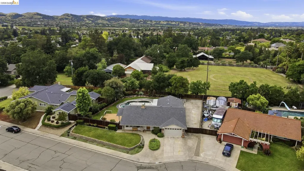 2438 Merritt Place Livermore CA 94550