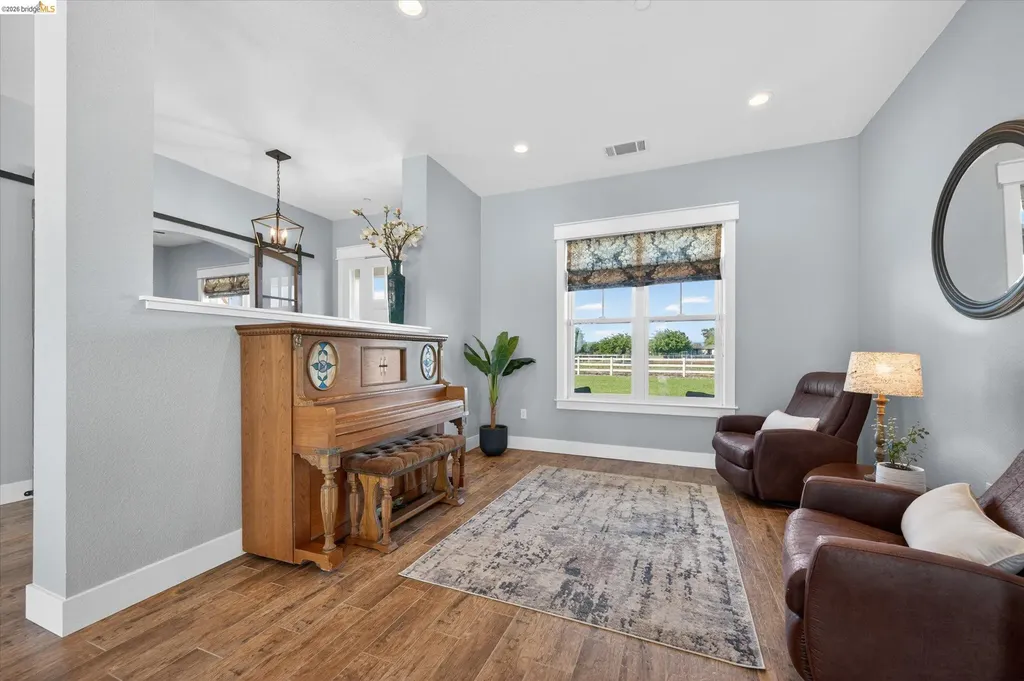 2151 Bartels Drive Brentwood CA 94548
