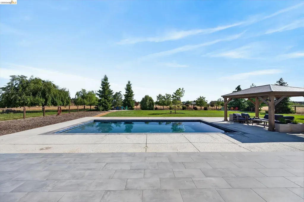 2151 Bartels Drive Brentwood CA 94548