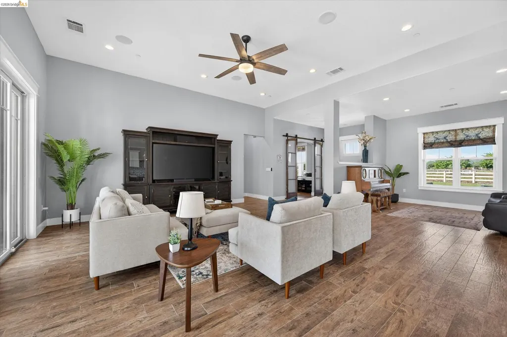 2151 Bartels Drive Brentwood CA 94548