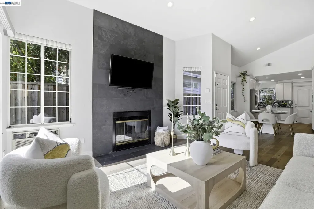 42525 Fern Circle Fremont CA 94538