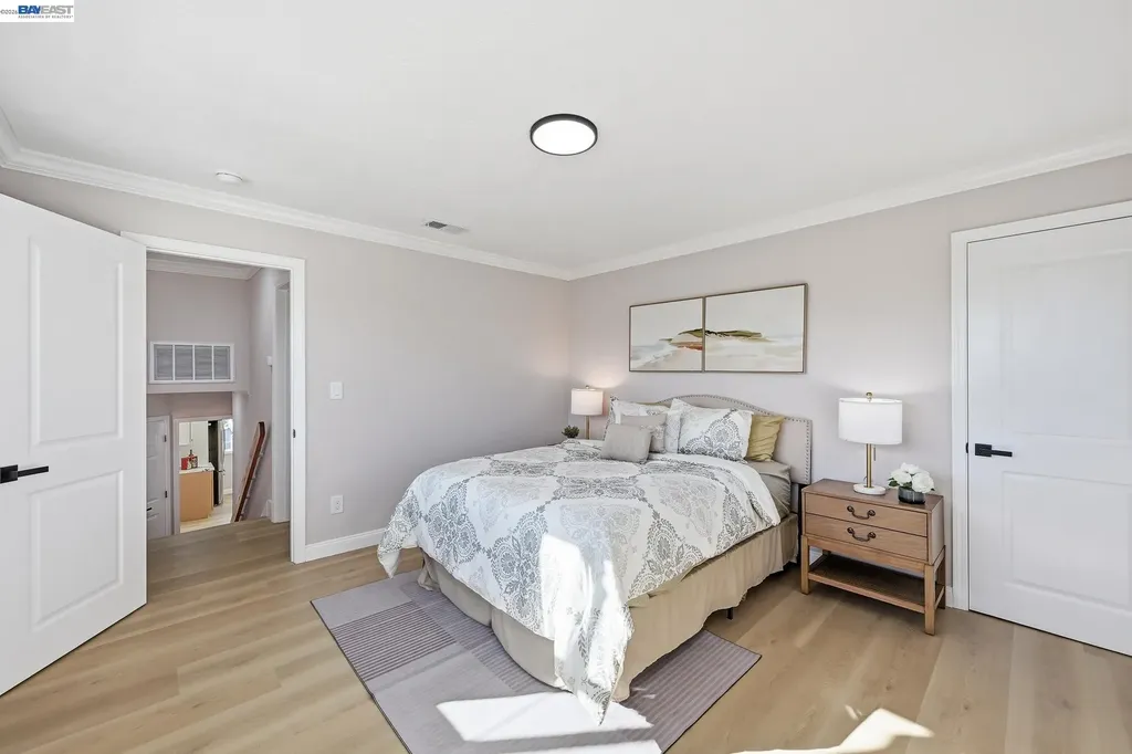 3277 Sterling Avenue Alameda CA 94501