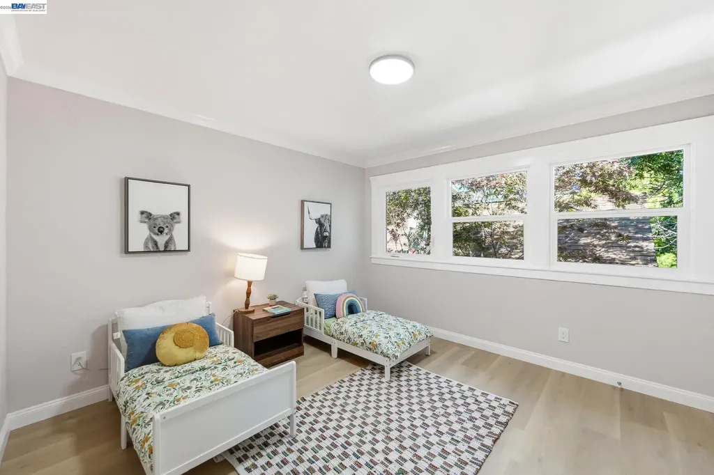 3277 Sterling Avenue Alameda CA 94501