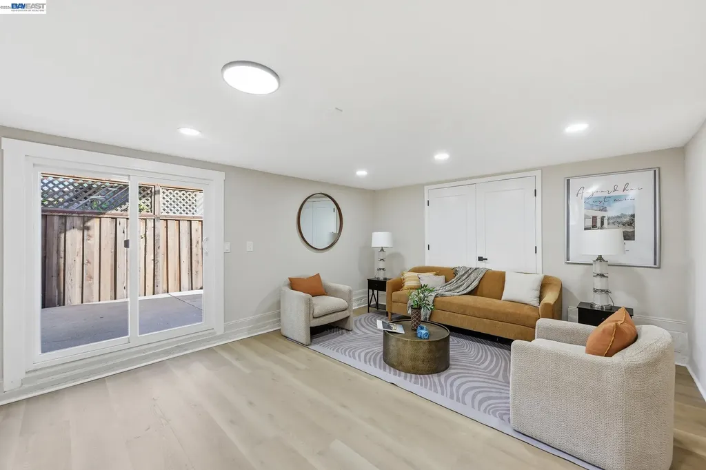 3277 Sterling Avenue Alameda CA 94501