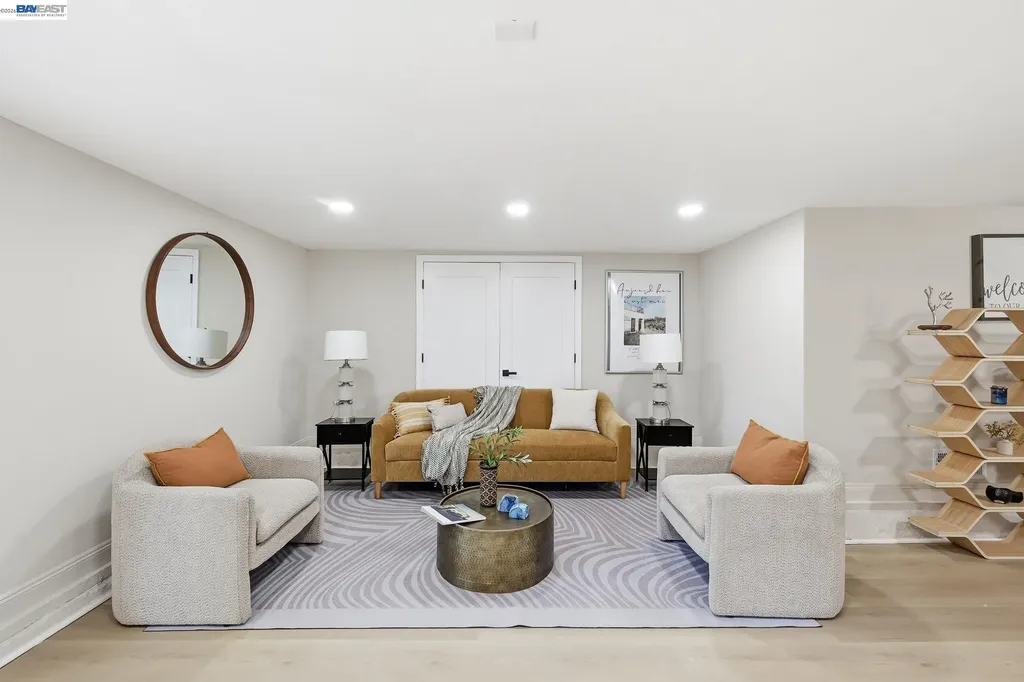 3277 Sterling Avenue Alameda CA 94501