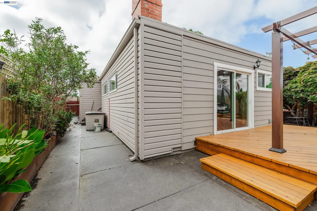 5411 Garvin Avenue Richmond CA 94805