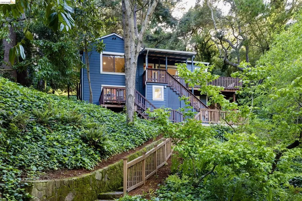 6211 Valley View Road Oakland CA 94611