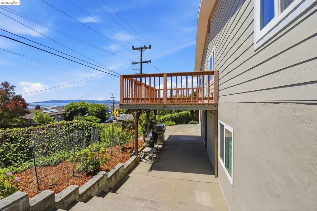 2205 Scenic Street El Cerrito CA 94530