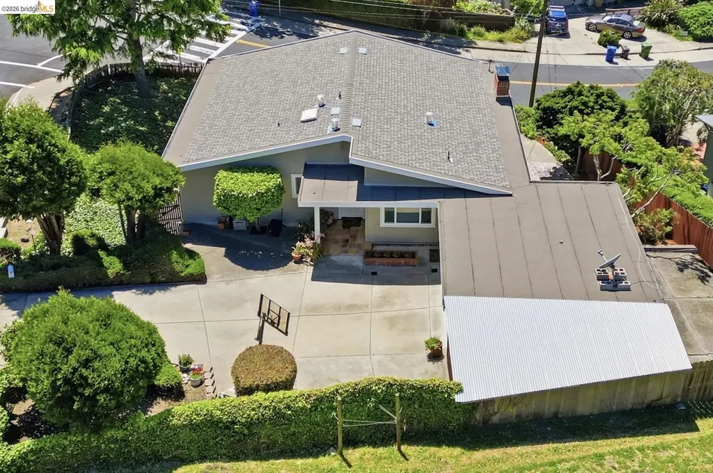 2205 Scenic Street El Cerrito CA 94530