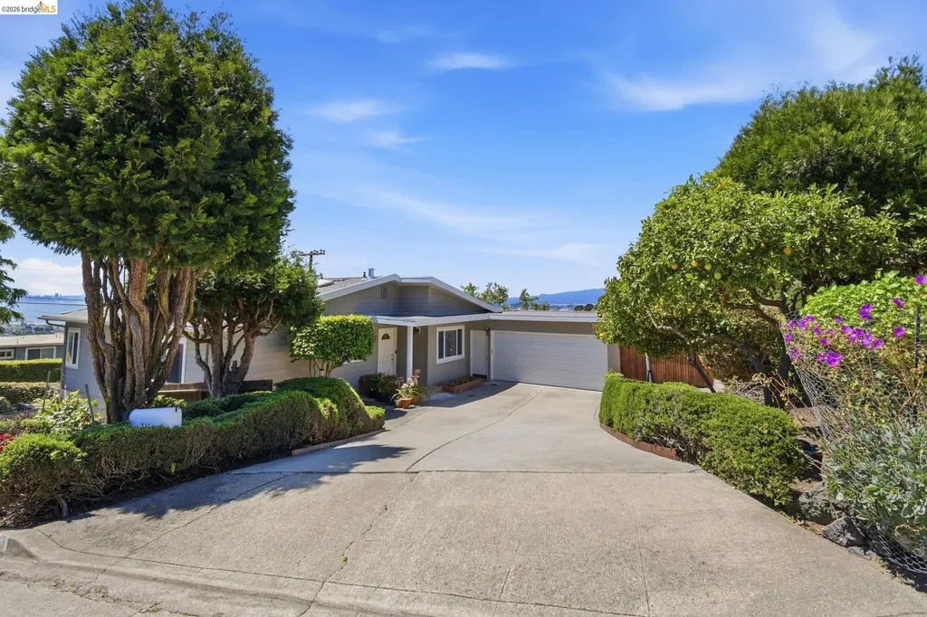 2205 Scenic Street El Cerrito CA 94530