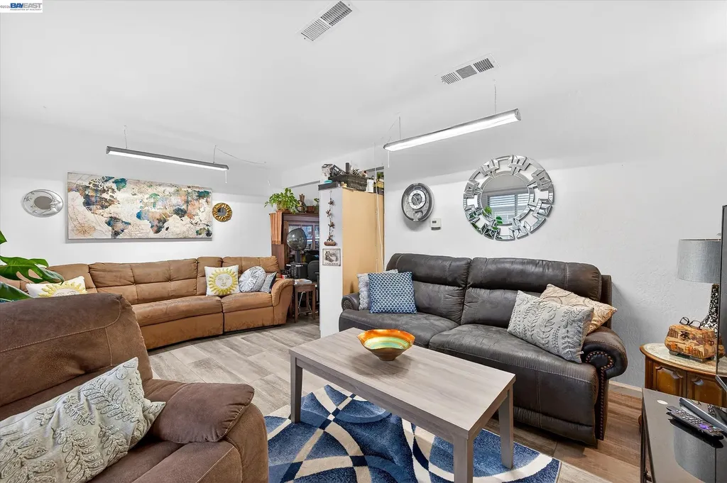 4416 Comanche Way Pleasanton CA 94588