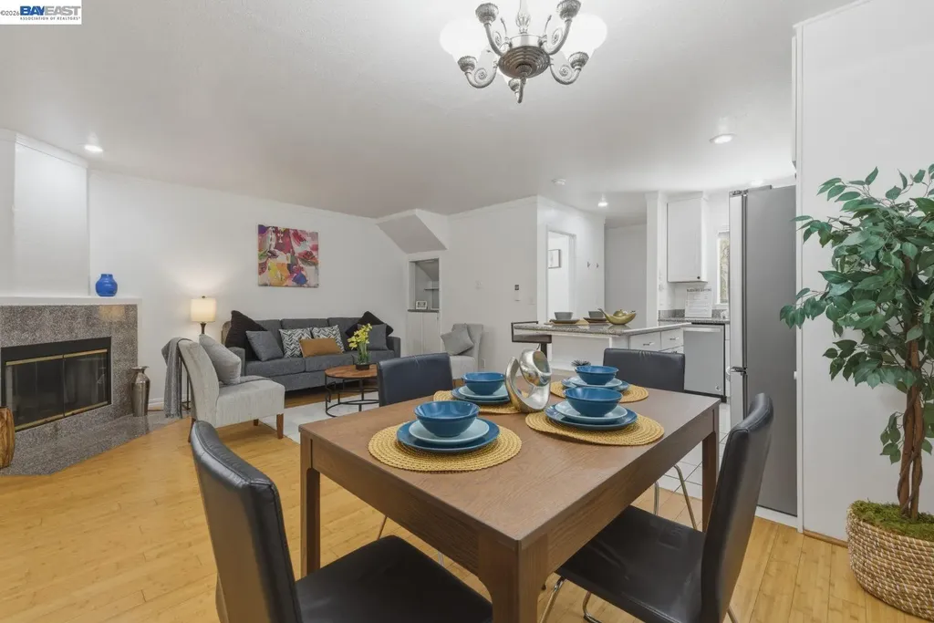 20153 Forest Avenue Castro Valley CA 94546