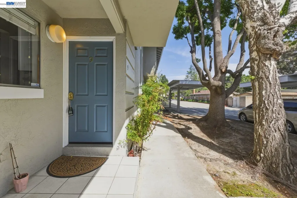 20153 Forest Avenue Castro Valley CA 94546
