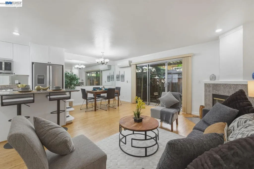 20153 Forest Avenue Castro Valley CA 94546