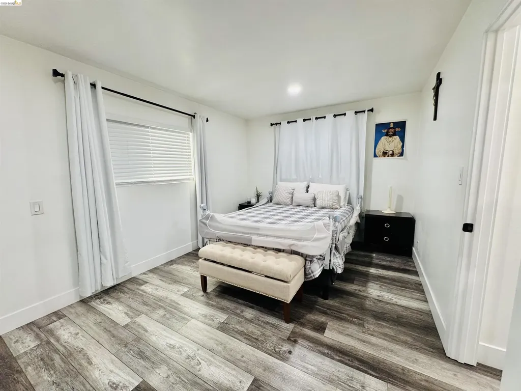 418 Douglas Avenue Oakland CA 94603