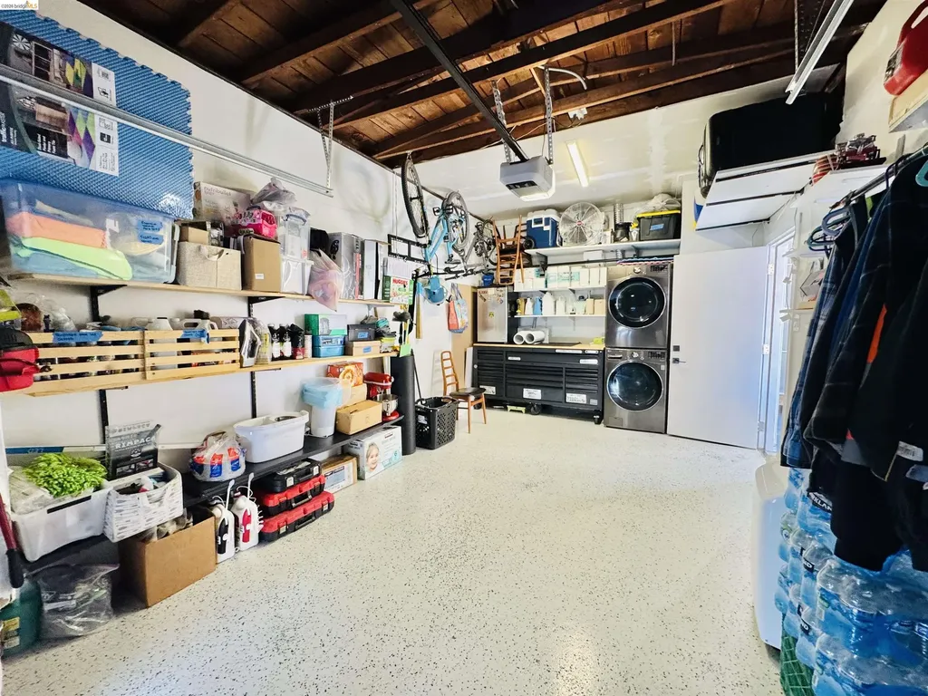 418 Douglas Avenue Oakland CA 94603