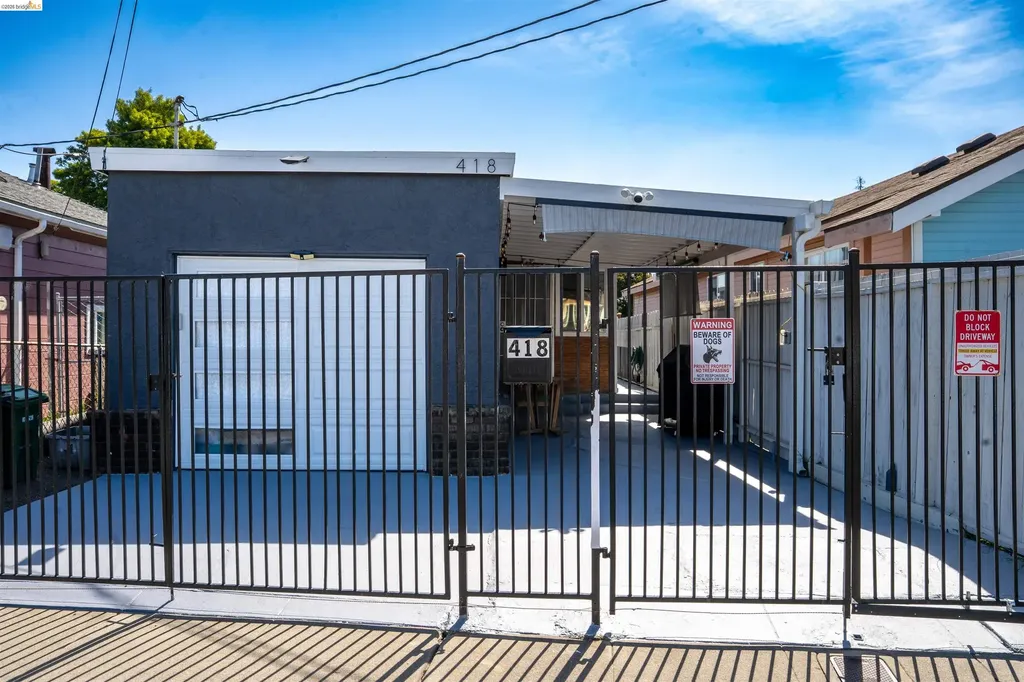 418 Douglas Avenue Oakland CA 94603