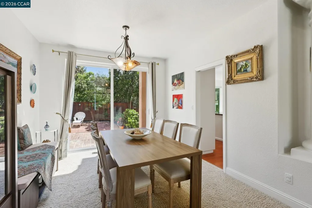 242 El Pueblo Place Clayton CA 94517