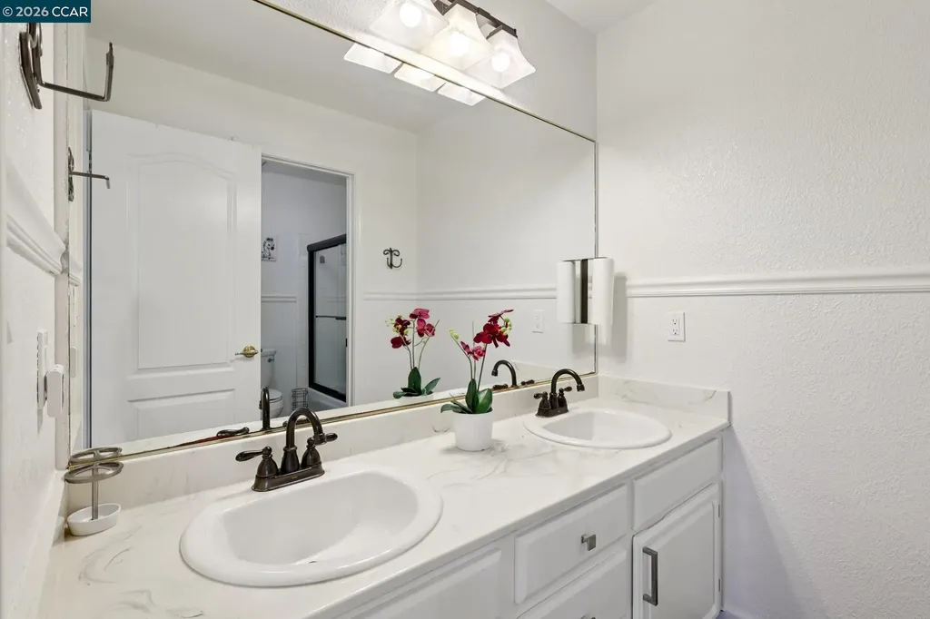 242 El Pueblo Place Clayton CA 94517