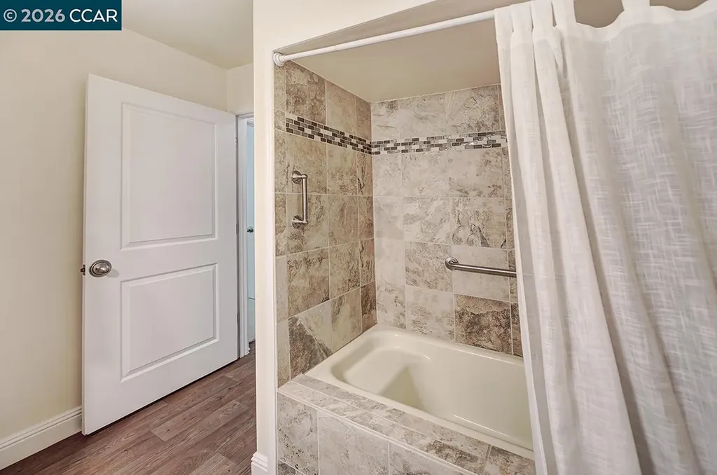 1208 Rockledge Lane Walnut Creek CA 94595