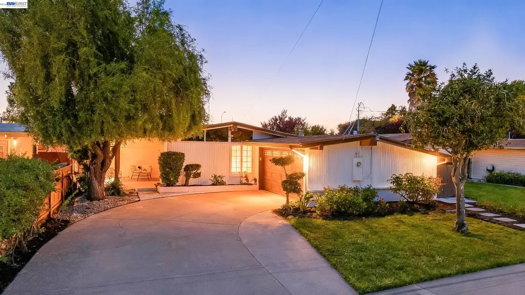 2571 Ocala Street Hayward CA 94545