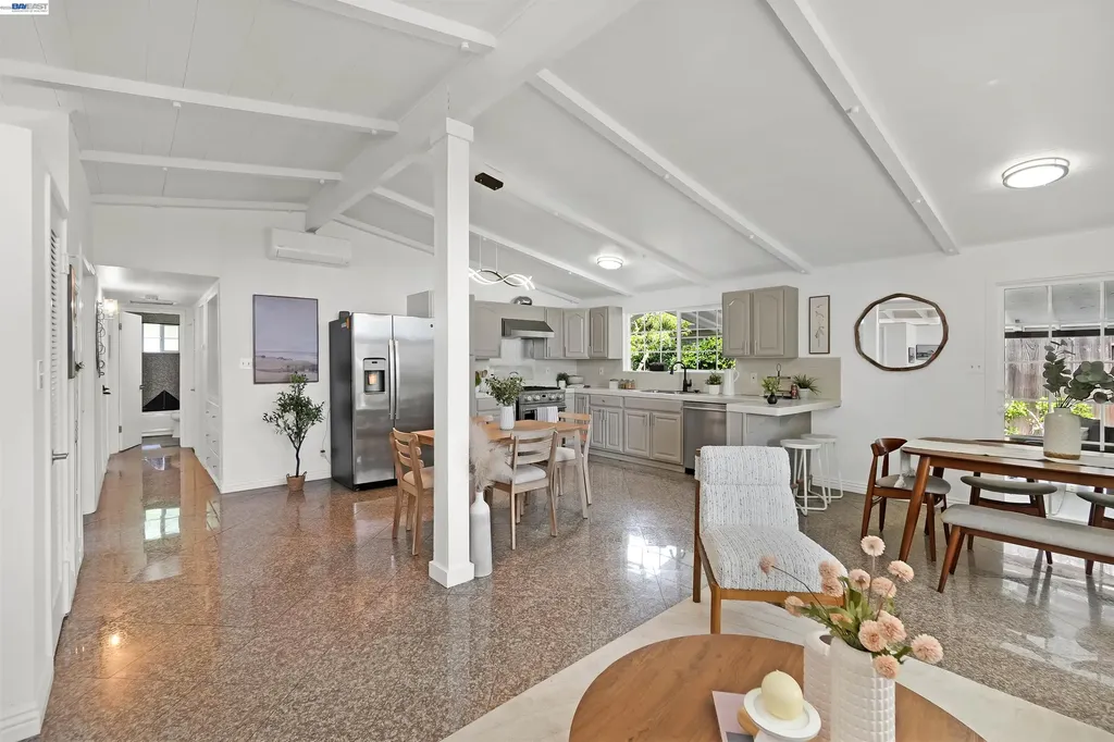2571 Ocala Street Hayward CA 94545