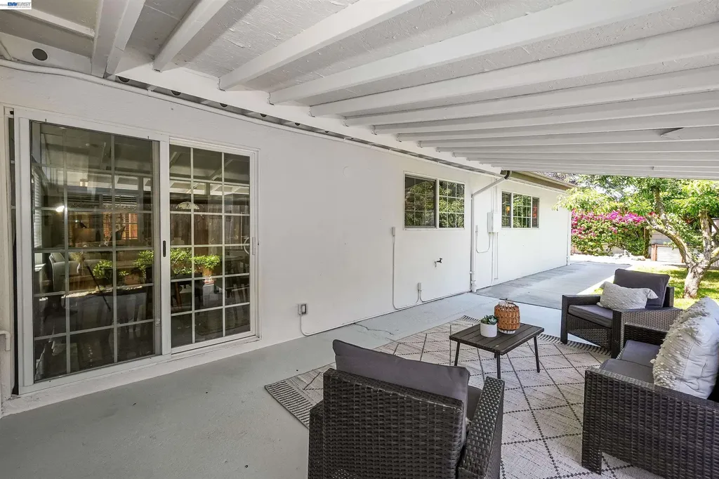 2571 Ocala Street Hayward CA 94545