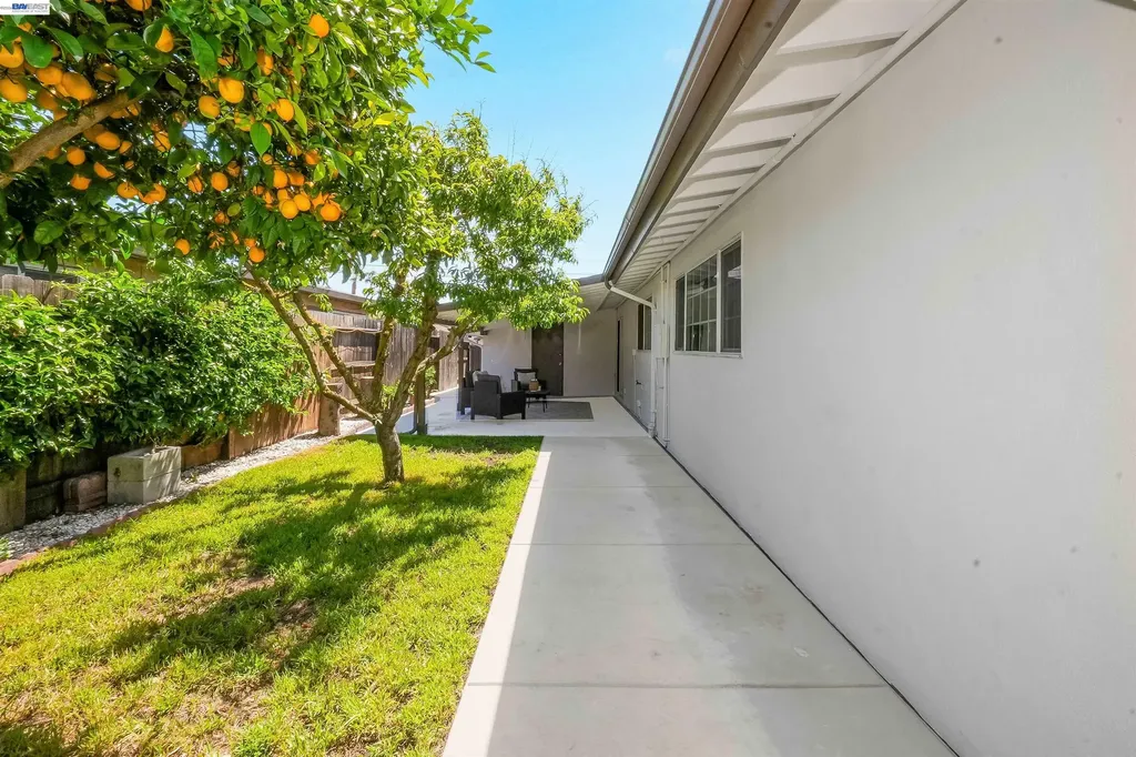 2571 Ocala Street Hayward CA 94545
