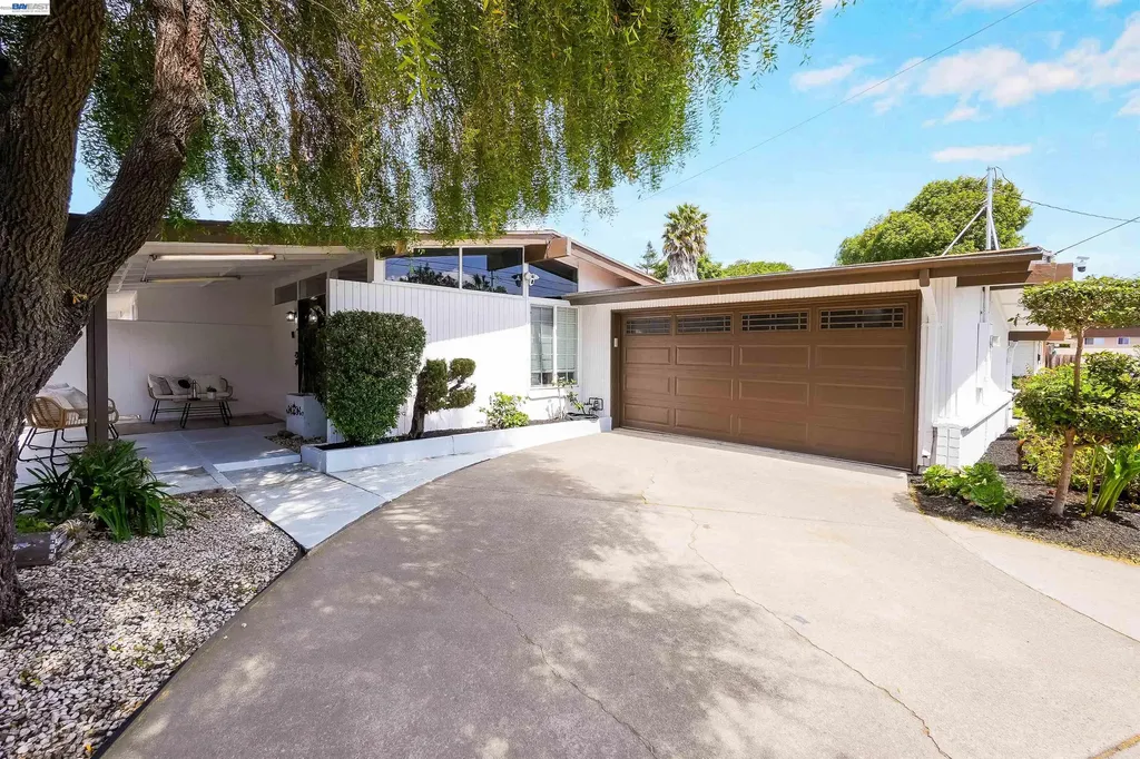2571 Ocala Street Hayward CA 94545