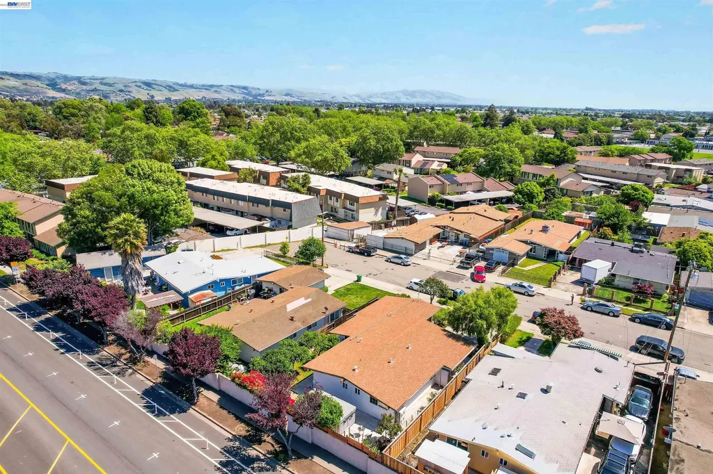 2571 Ocala Street Hayward CA 94545