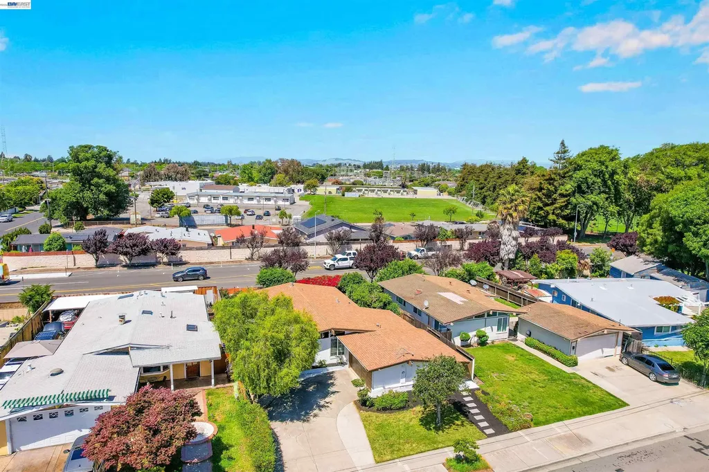 2571 Ocala Street Hayward CA 94545