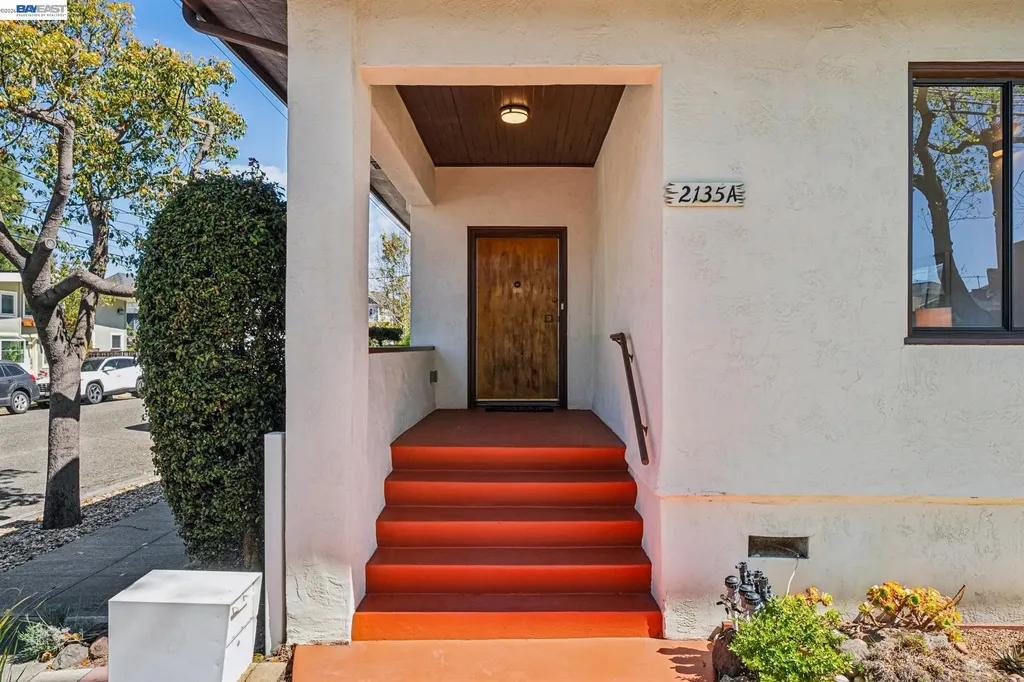 2135 Buena Vista Avenue Alameda CA 94501