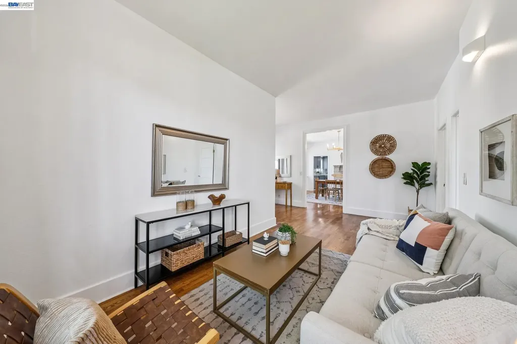 2135 Buena Vista Avenue Alameda CA 94501