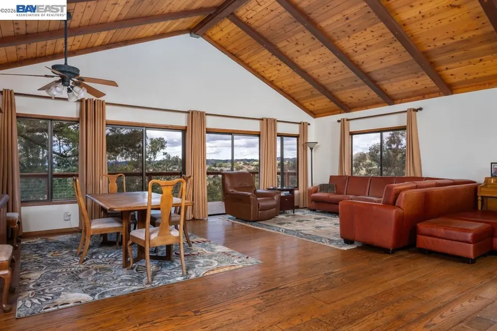 6727 Sunnyslope Avenue Castro Valley CA 94552