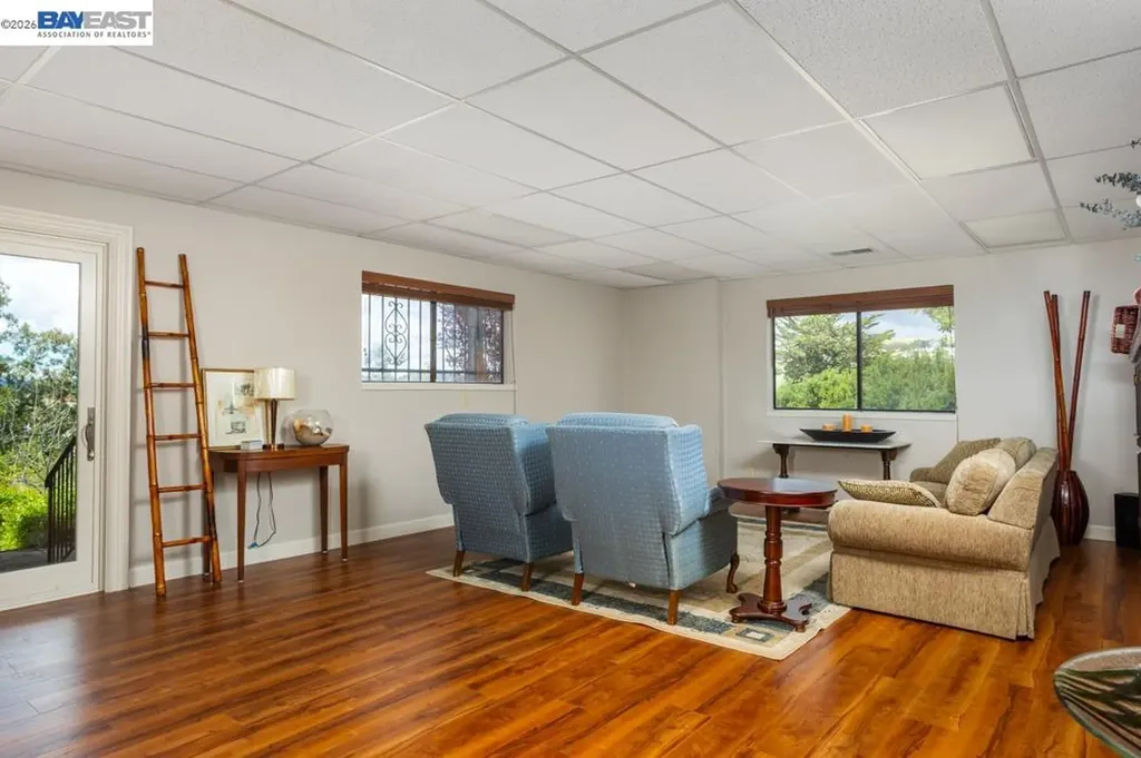 6727 Sunnyslope Avenue Castro Valley CA 94552
