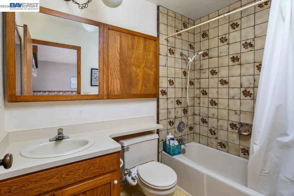 6727 Sunnyslope Avenue Castro Valley CA 94552