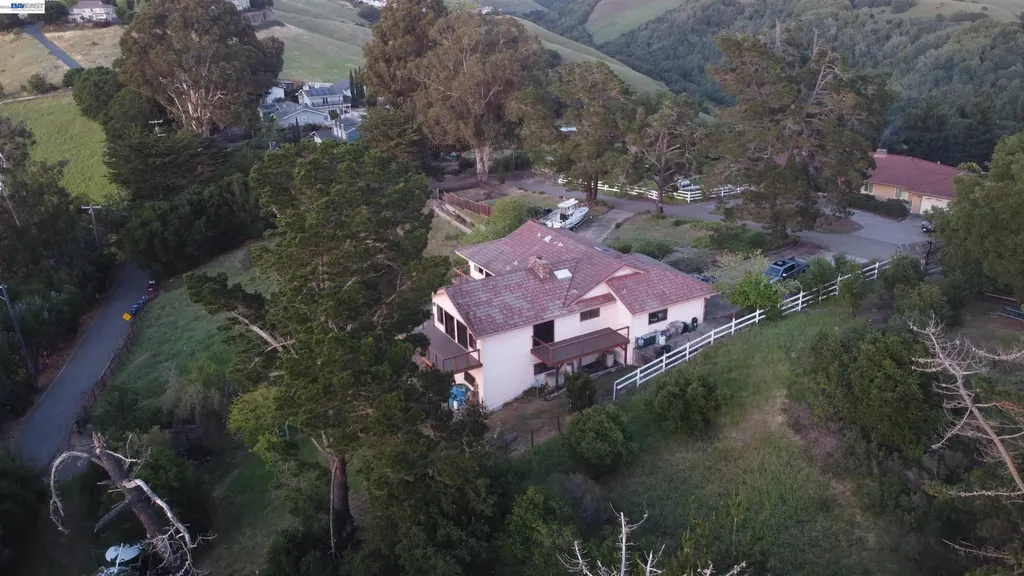 6727 Sunnyslope Avenue Castro Valley CA 94552