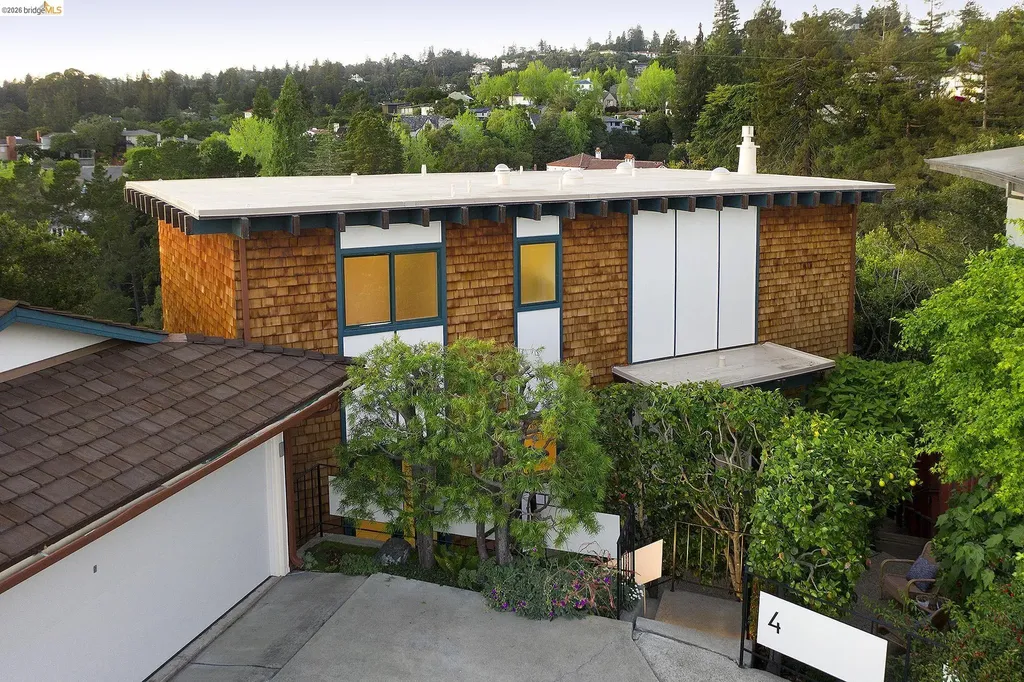 Piedmont CA, 4 Cavendish Lane