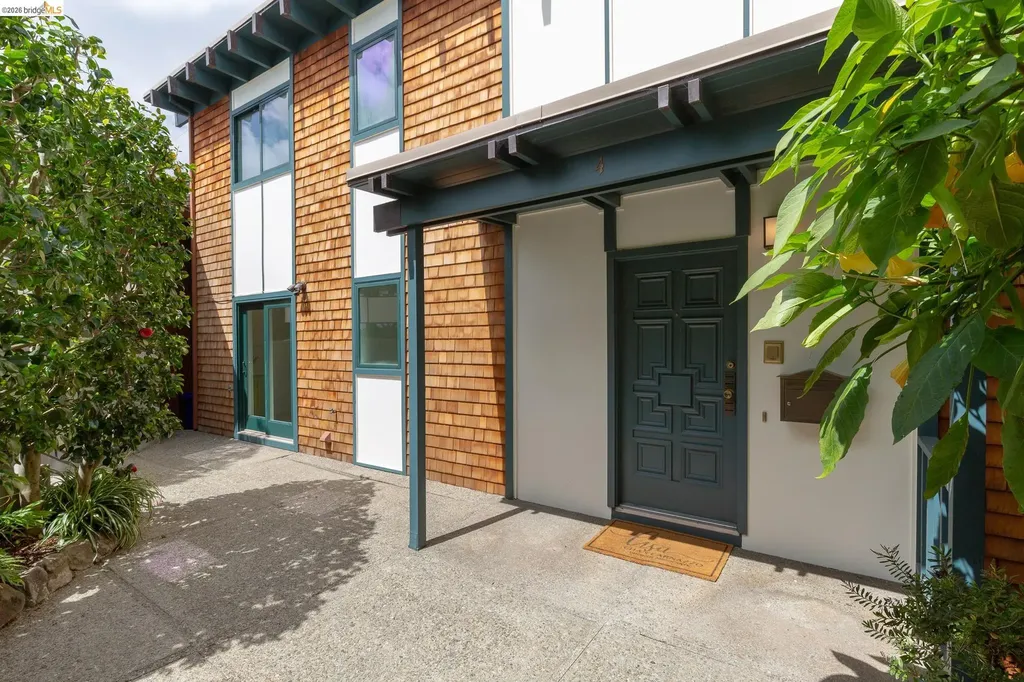 4 Cavendish Lane Piedmont CA 94602