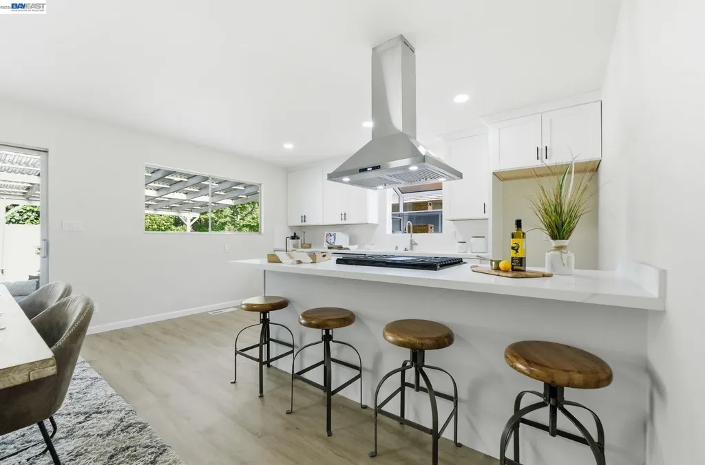 1902 Evergreen Avenue San Leandro CA 94577