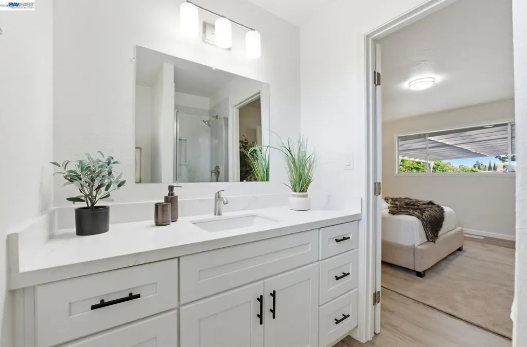 1902 Evergreen Avenue San Leandro CA 94577
